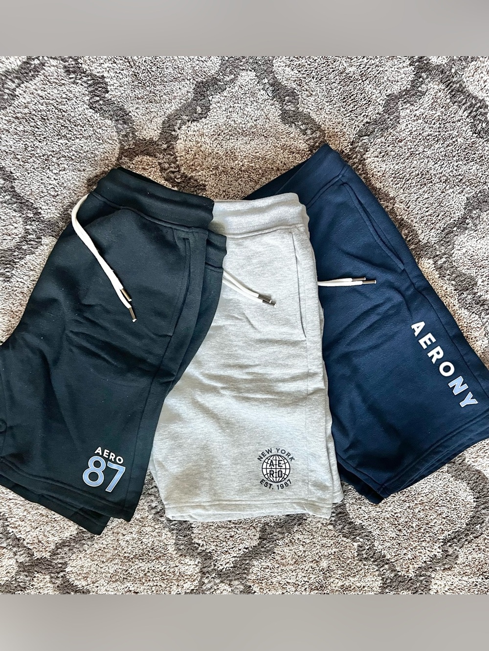 Aeropostale Men’s Fleece Sweat Shorts Lot of 3 Size Large Black Gray Navy
